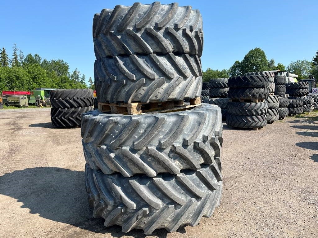 650/65R42 540/65R30 till JD 7530 - Neumático para Maquinaria agrícola: foto 1 650/65R42 540/65R30 till JD 7530 - Neumático para Maquinaria agrícola: foto 1