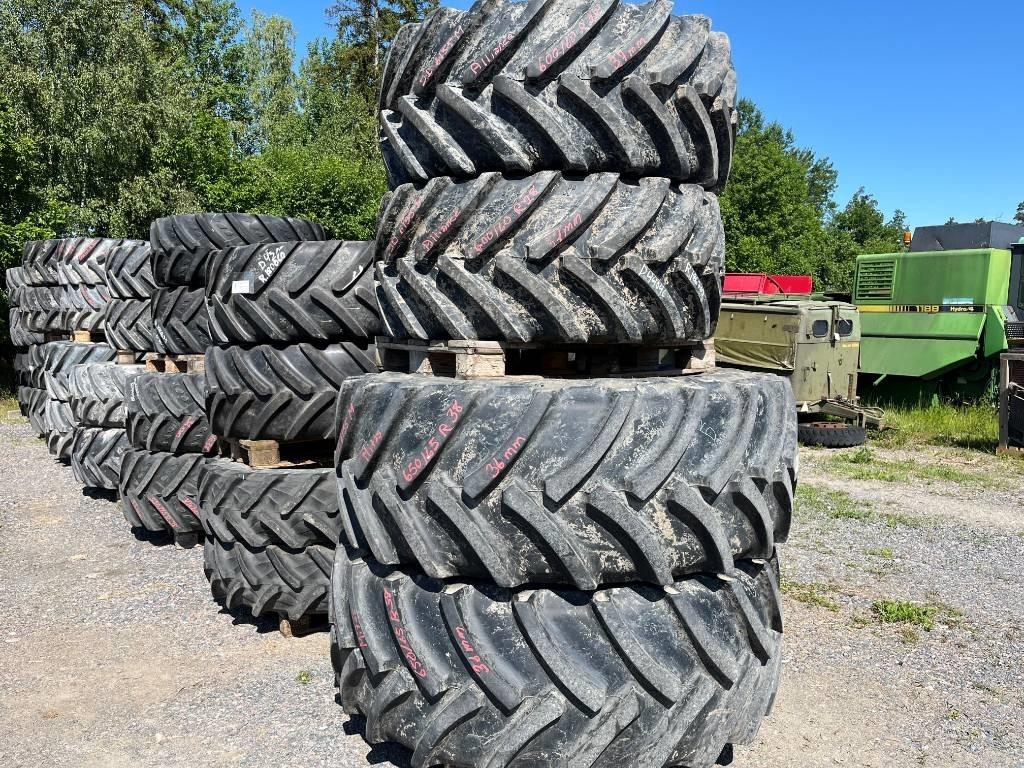 Alliance 650/65R38 600/60R28 till JD 6155 M - Neumático para Maquinaria agrícola: foto 1 Alliance 650/65R38 600/60R28 till JD 6155 M - Neumático para Maquinaria agrícola: foto 1