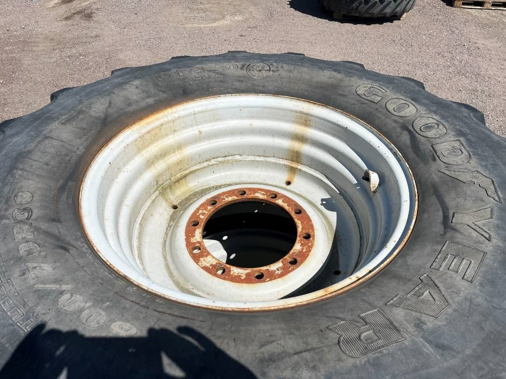 Goodyear 600/70R30 till Valmet 280 mfl - Neumático para Maquinaria agrícola: foto 3 Goodyear 600/70R30 till Valmet 280 mfl - Neumático para Maquinaria agrícola: foto 3