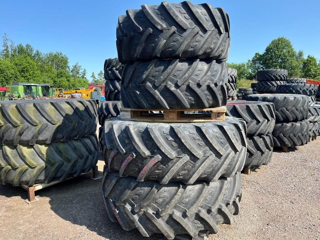 Kleber 520/70R38 480/70R24 till JD 6620 - Neumático para Maquinaria agrícola: foto 1 Kleber 520/70R38 480/70R24 till JD 6620 - Neumático para Maquinaria agrícola: foto 1