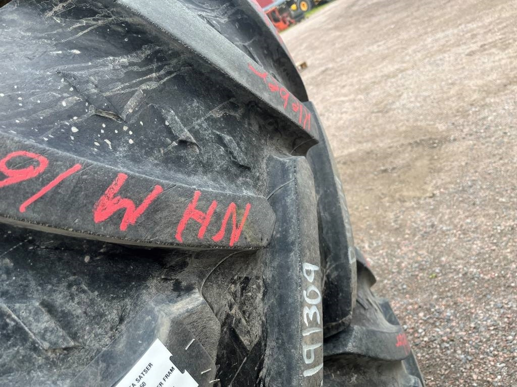 Kleber 650/65R38 540/65R28 till New Holland M160 - Neumático para Maquinaria agrícola: foto 3 Kleber 650/65R38 540/65R28 till New Holland M160 - Neumático para Maquinaria agrícola: foto 3