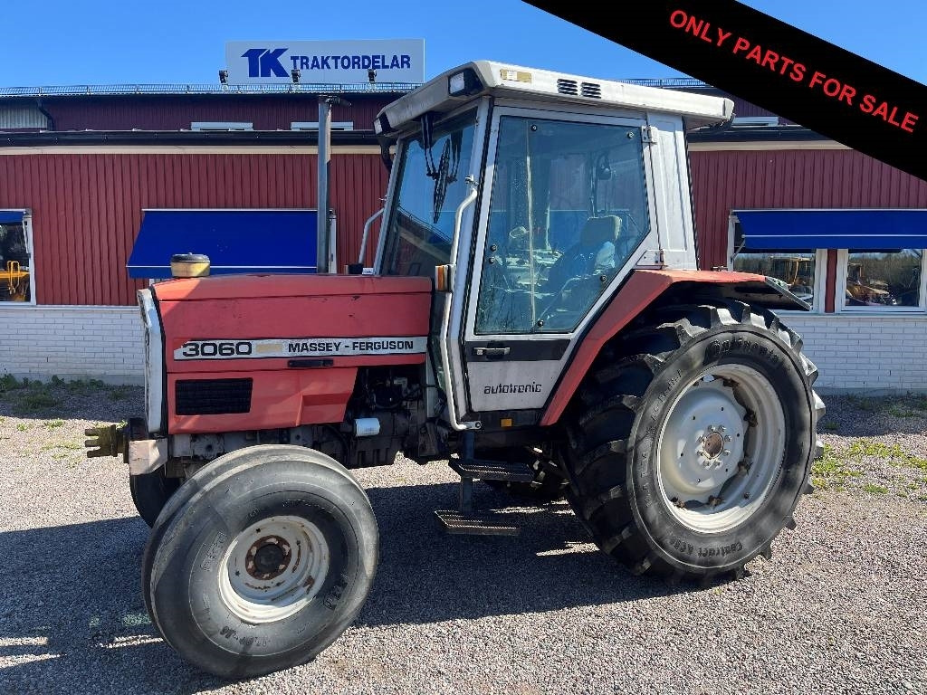 Massey Ferguson 3060 - Tractor: foto 1 Massey Ferguson 3060 - Tractor: foto 1