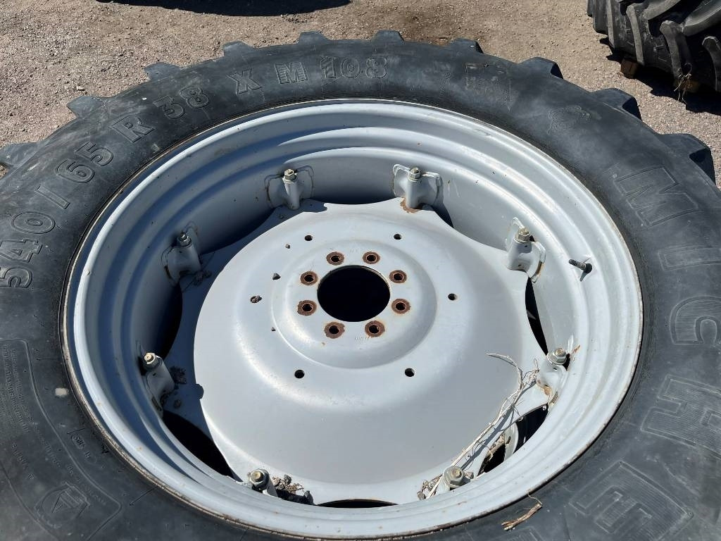 Michelin 540/65R38 till Massey Ferguson 6255 - Neumático para Maquinaria agrícola: foto 3 Michelin 540/65R38 till Massey Ferguson 6255 - Neumático para Maquinaria agrícola: foto 3