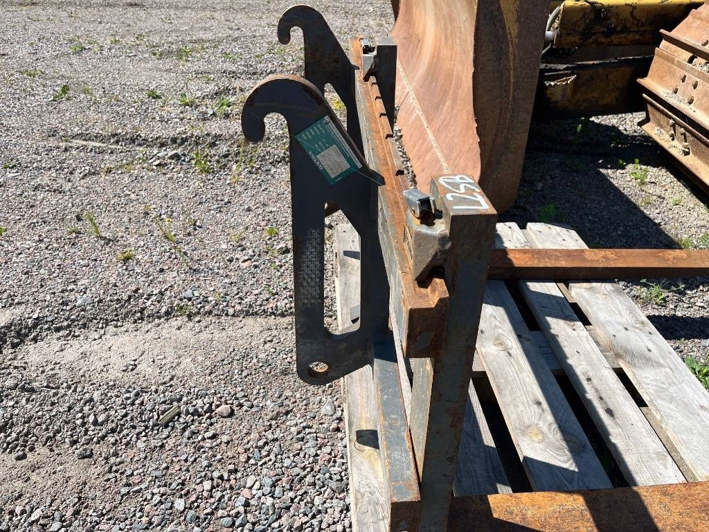 Pallgafflar Gaffelställ Volvo L25 L20 - Horquillas para Maquinaria de construcción: foto 3 Pallgafflar Gaffelställ Volvo L25 L20 - Horquillas para Maquinaria de construcción: foto 3