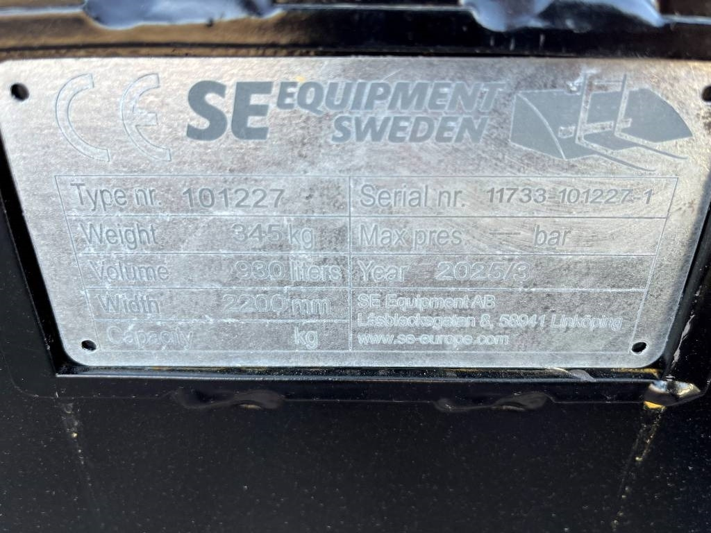 Planeringsskopa SE 2,20 Volvo L30 , L35 - Cazo para Maquinaria de construcción: foto 5 Planeringsskopa SE 2,20 Volvo L30 , L35 - Cazo para Maquinaria de construcción: foto 5