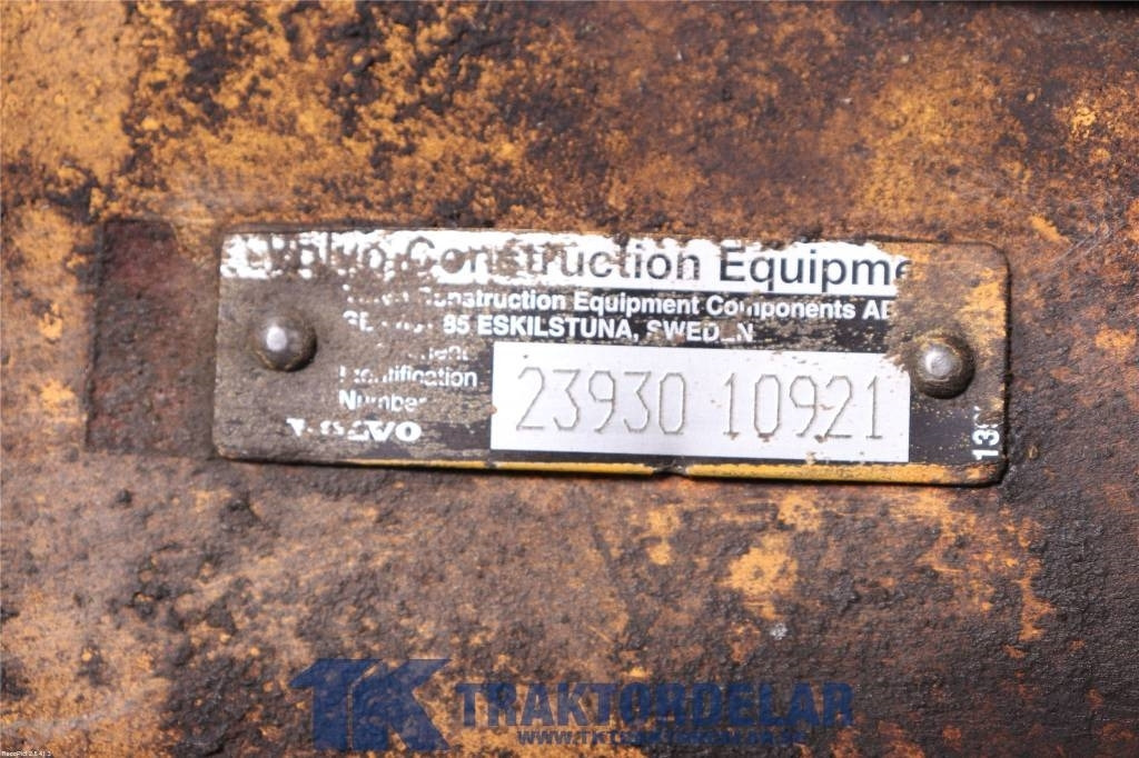 Volvo L 60 E Bakvagn - Eje y piezas para Maquinaria de construcción: foto 3 Volvo L 60 E Bakvagn - Eje y piezas para Maquinaria de construcción: foto 3