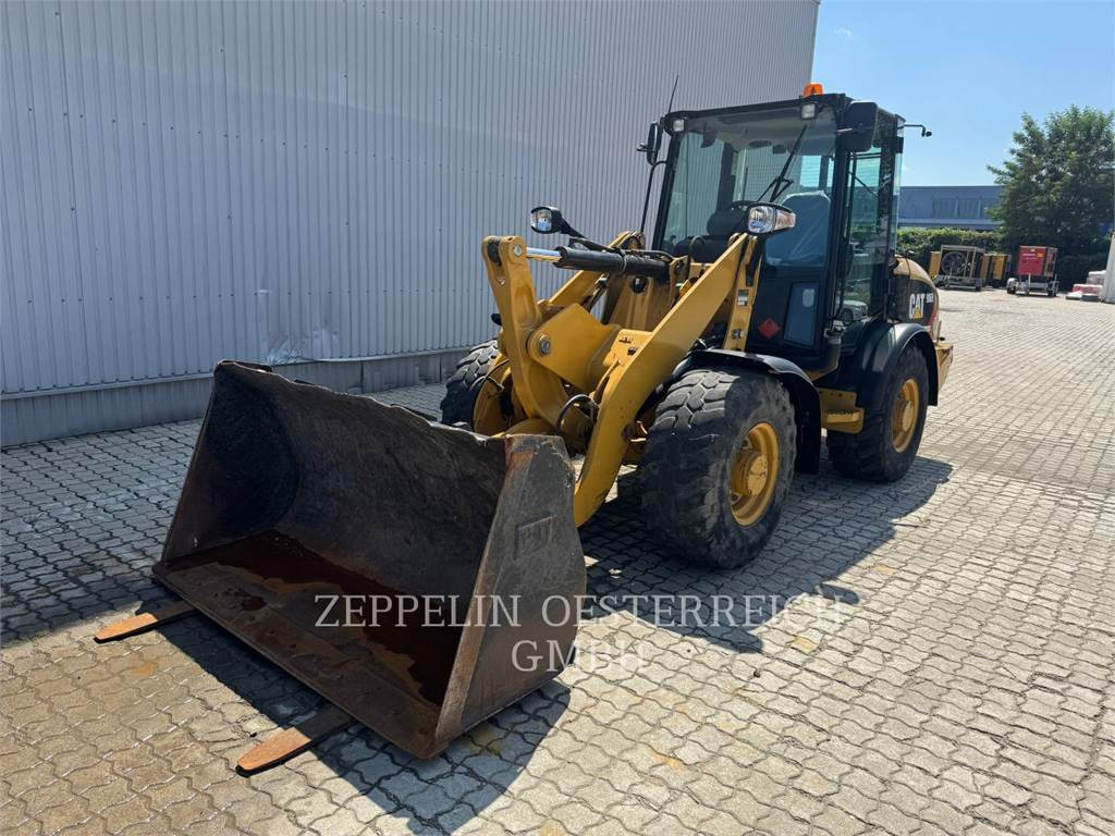 CAT 906H2 - Cargadora de ruedas: foto 1 CAT 906H2 - Cargadora de ruedas: foto 1