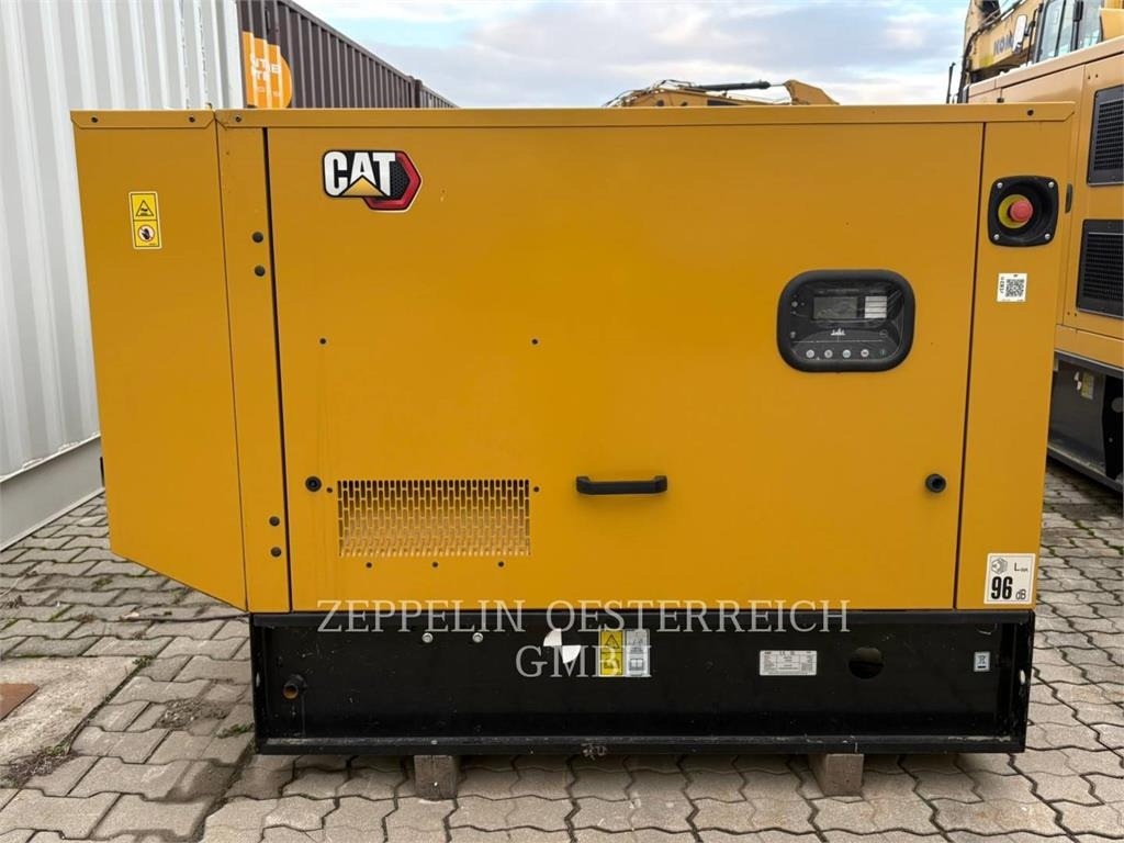 CAT DE13,5E3 B - Generador industriale: foto 1 CAT DE13,5E3 B - Generador industriale: foto 1