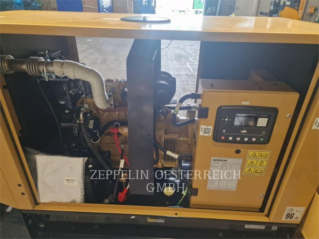 CAT DE13,5E3 B - Generador industriale: foto 2 CAT DE13,5E3 B - Generador industriale: foto 2