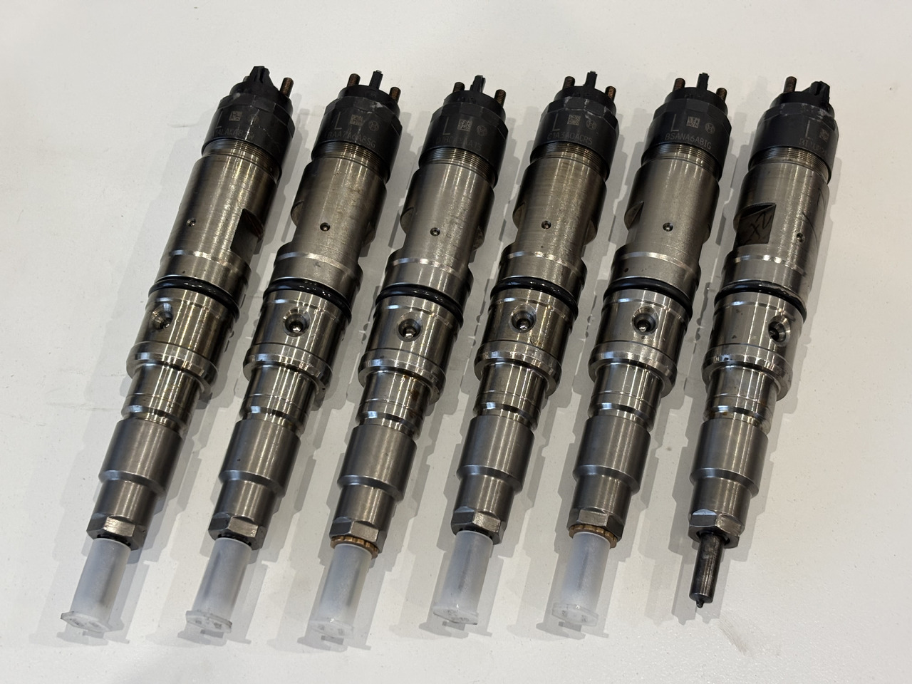 Bosch 04514650 Wtryskiwacz Po Regeneracji - Inyector para Tractor: foto 4 Bosch 04514650 Wtryskiwacz Po Regeneracji - Inyector para Tractor: foto 4