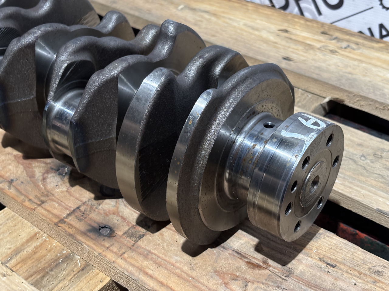 CAT CATERPILLAR Wał korbowy 3024C C2.2 308-1852 3081852 - Cigüeñal para Maquinaria agrícola: foto 2 CAT CATERPILLAR Wał korbowy 3024C C2.2 308-1852 3081852 - Cigüeñal para Maquinaria agrícola: foto 2