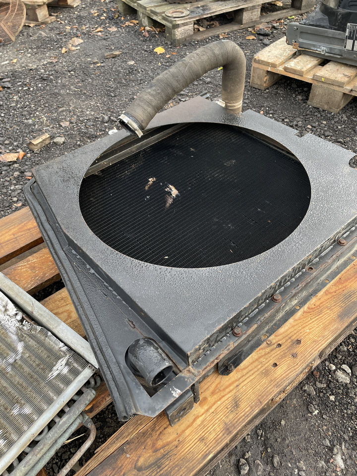 CAT TH62 TH63 3054 - chłodnica wody 1429637 1744429 - Enfriador de aceite para Maquinaria de construcción: foto 2 CAT TH62 TH63 3054 - chłodnica wody 1429637 1744429 - Enfriador de aceite para Maquinaria de construcción: foto 2