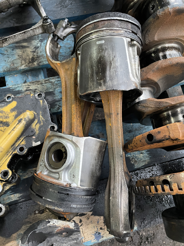 Caterpillar Cat Perkins 1106D C6.6 - tłok korbowód - Biela para Maquinaria de construcción: foto 1 Caterpillar Cat Perkins 1106D C6.6 - tłok korbowód - Biela para Maquinaria de construcción: foto 1