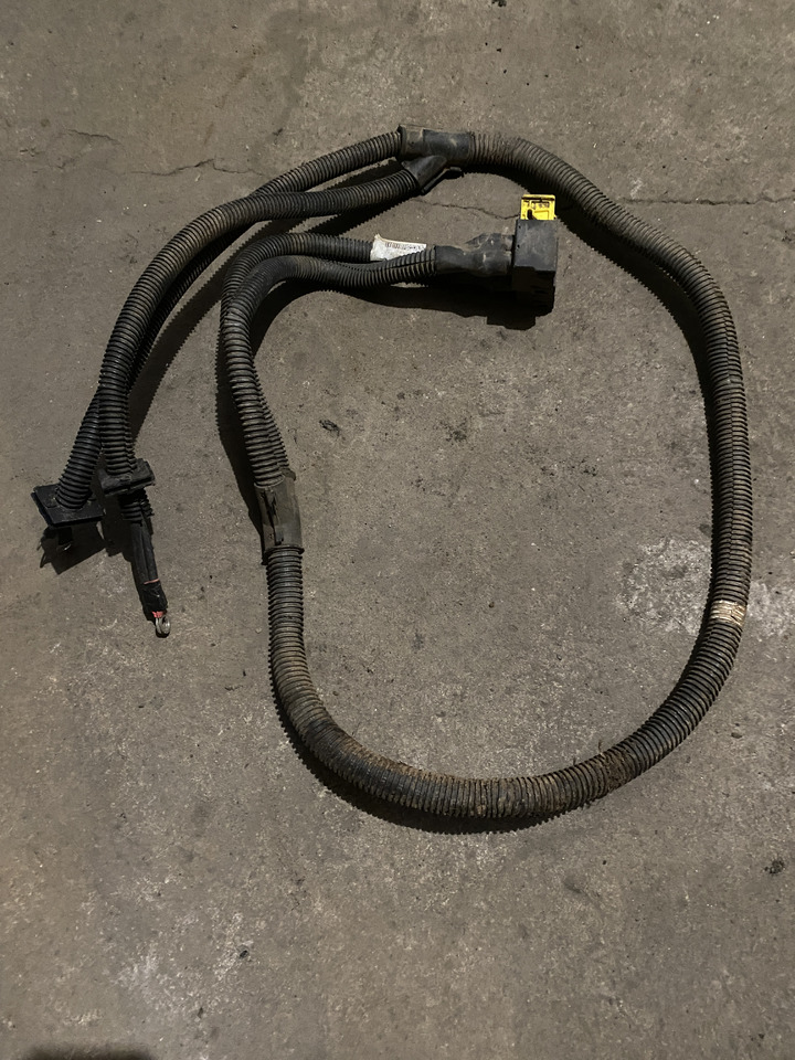 Claas Arion 550-520 650-620 - kabel wiązka elektryczna 0021500712 - Cables/ Alambres para Tractor: foto 1 Claas Arion 550-520 650-620 - kabel wiązka elektryczna 0021500712 - Cables/ Alambres para Tractor: foto 1