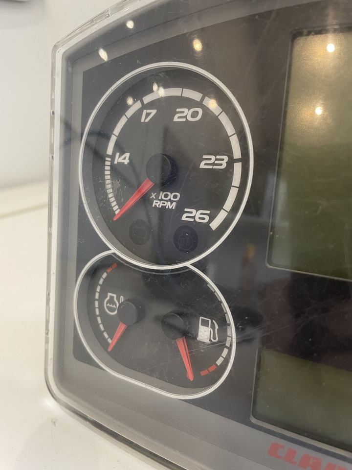 Claas Axion 850 - zegary licznik tablica przyrządów 0011172311 11172311 - Salpicadero para Maquinaria agrícola: foto 2 Claas Axion 850 - zegary licznik tablica przyrządów 0011172311 11172311 - Salpicadero para Maquinaria agrícola: foto 2