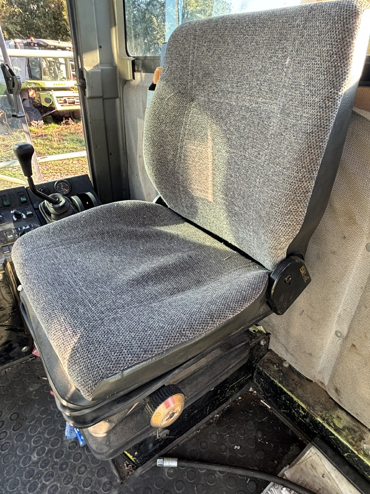 Claas Jaguar 800 820 840 860 880 Siedzenie Fotel Kierowcy - Asiento para Maquinaria agrícola: foto 1 Claas Jaguar 800 820 840 860 880 Siedzenie Fotel Kierowcy - Asiento para Maquinaria agrícola: foto 1