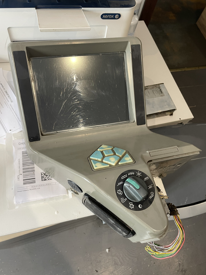 Claas Lexion - monitor Cebis IMO komputer - 013322.3 - Cabina e interior para Maquinaria agrícola: foto 1 Claas Lexion - monitor Cebis IMO komputer - 013322.3 - Cabina e interior para Maquinaria agrícola: foto 1