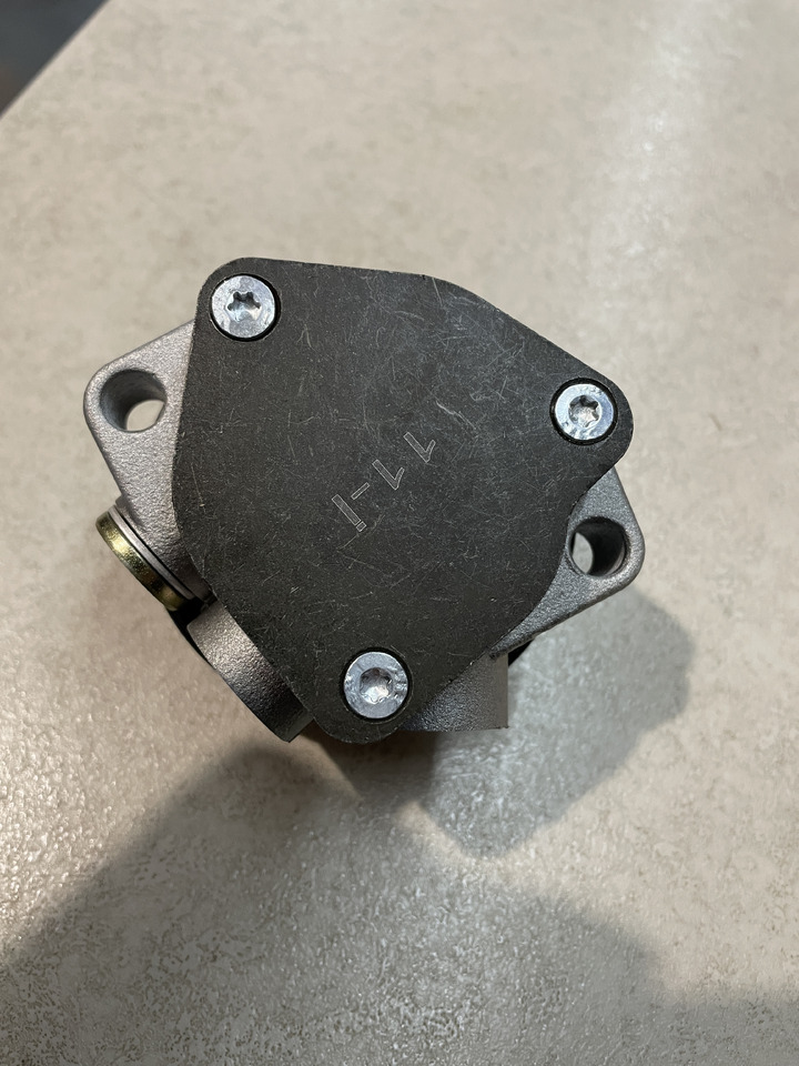 Deutz Agrotron - pompa paliwa zasilająca 02112672 - Bomba de combustible para Tractor: foto 3 Deutz Agrotron - pompa paliwa zasilająca 02112672 - Bomba de combustible para Tractor: foto 3