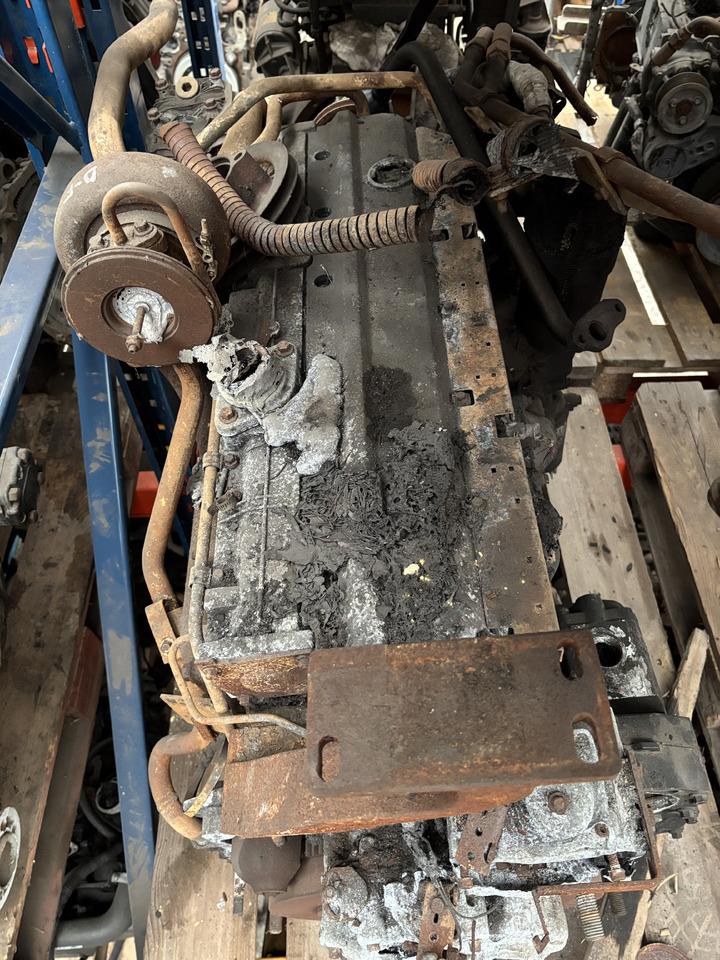 Deutz O&K BF6M1013E Silnik Blok CZĘŚCI 04208139R Atlas 1604 - Motor y piezas para Maquinaria de construcción: foto 4 Deutz O&K BF6M1013E Silnik Blok CZĘŚCI 04208139R Atlas 1604 - Motor y piezas para Maquinaria de construcción: foto 4