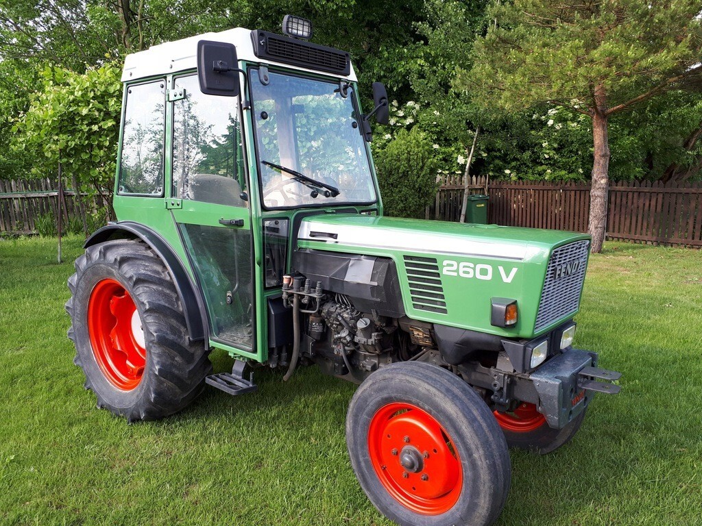 Fendt 260 V | Fendt 211 V Vario - Zwolnica - Zwrotnica - Półoś - Skrzynia - Silnik - Siłowniki - Caja de cambios y piezas para: foto 1 Fendt 260 V | Fendt 211 V Vario - Zwolnica - Zwrotnica - Półoś - Skrzynia - Silnik - Siłowniki - Caja de cambios y piezas para: foto 1