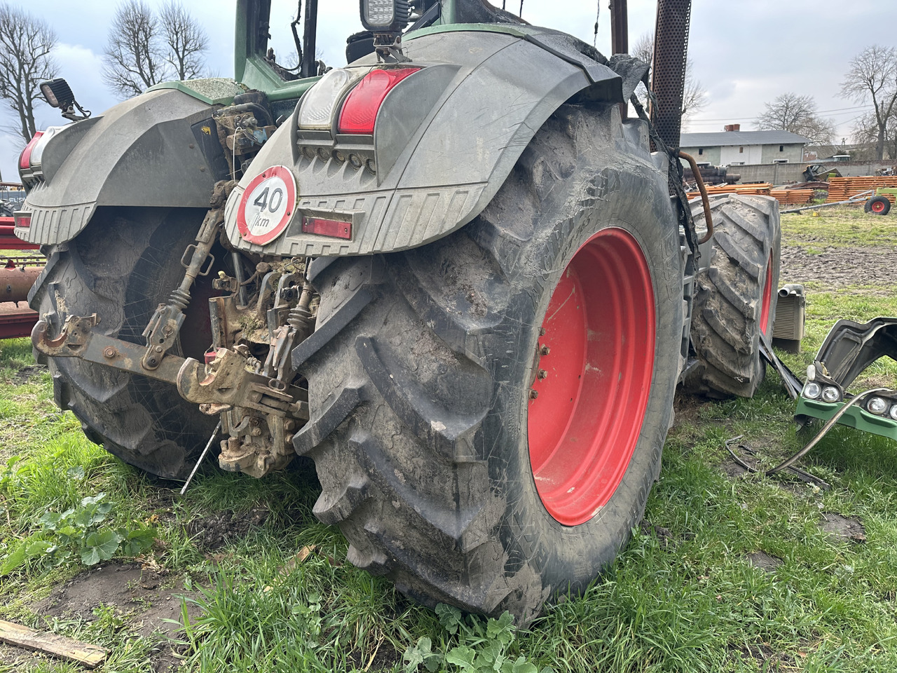 Fendt 828 Vario części zwolnica zwrotnica , skrzynia biegów , silnik , most napędowy przedni i tylni - Mando final para Maquinaria agrícola: foto 1 Fendt 828 Vario części zwolnica zwrotnica , skrzynia biegów , silnik , most napędowy przedni i tylni - Mando final para Maquinaria agrícola: foto 1