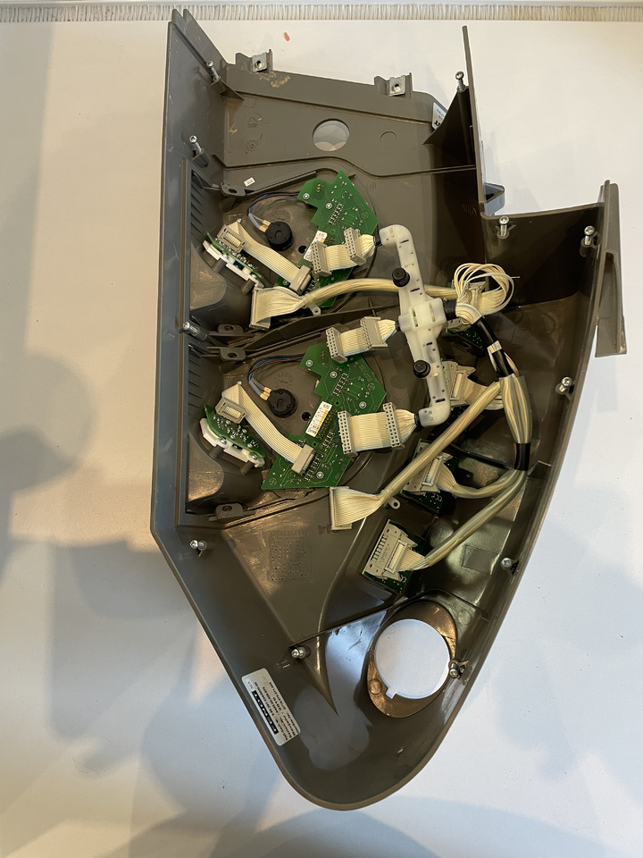 Fendt 920 -pulpit panel sterujący F718970071020 - Cabina e interior para Maquinaria agrícola: foto 4 Fendt 920 -pulpit panel sterujący F718970071020 - Cabina e interior para Maquinaria agrícola: foto 4