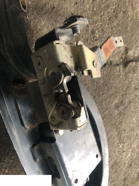 JCB 3cx - Zamek Drzwi - Puerta y piezas para Maquinaria de construcción: foto 2 JCB 3cx - Zamek Drzwi - Puerta y piezas para Maquinaria de construcción: foto 2