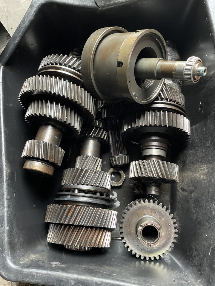 JCB Fastrac - tryby kosza skrzyni biegów - Caja de cambios y piezas para Maquinaria de construcción: foto 1 JCB Fastrac - tryby kosza skrzyni biegów - Caja de cambios y piezas para Maquinaria de construcción: foto 1