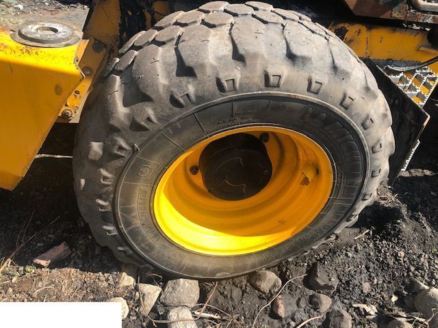 JCB - Koło ~ Opona 460/70 R24 - Felga 16x24 - Rueda completa para Equipo de manutención: foto 1 JCB - Koło ~ Opona 460/70 R24 - Felga 16x24 - Rueda completa para Equipo de manutención: foto 1