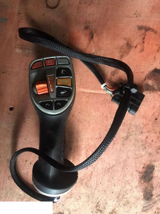 JOYSTICK 21674312 - Cabina e interior para Maquinaria agrícola: foto 1 JOYSTICK 21674312 - Cabina e interior para Maquinaria agrícola: foto 1