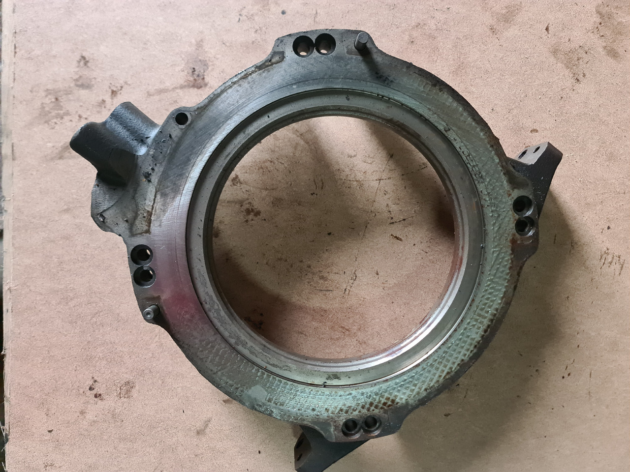 John Deere 4650, 4850 Obudowa Tłoka Hamulcowego R72044 - Piezas de freno para Maquinaria agrícola: foto 1 John Deere 4650, 4850 Obudowa Tłoka Hamulcowego R72044 - Piezas de freno para Maquinaria agrícola: foto 1