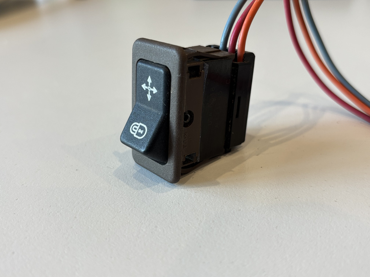 John Deere 6020 6120 6510 6820 7420 8230 Przełącznik kołyskowy AL113865 - Conmutador en la columna de dirección para Maquinaria agrícola: foto 2 John Deere 6020 6120 6510 6820 7420 8230 Przełącznik kołyskowy AL113865 - Conmutador en la columna de dirección para Maquinaria agrícola: foto 2