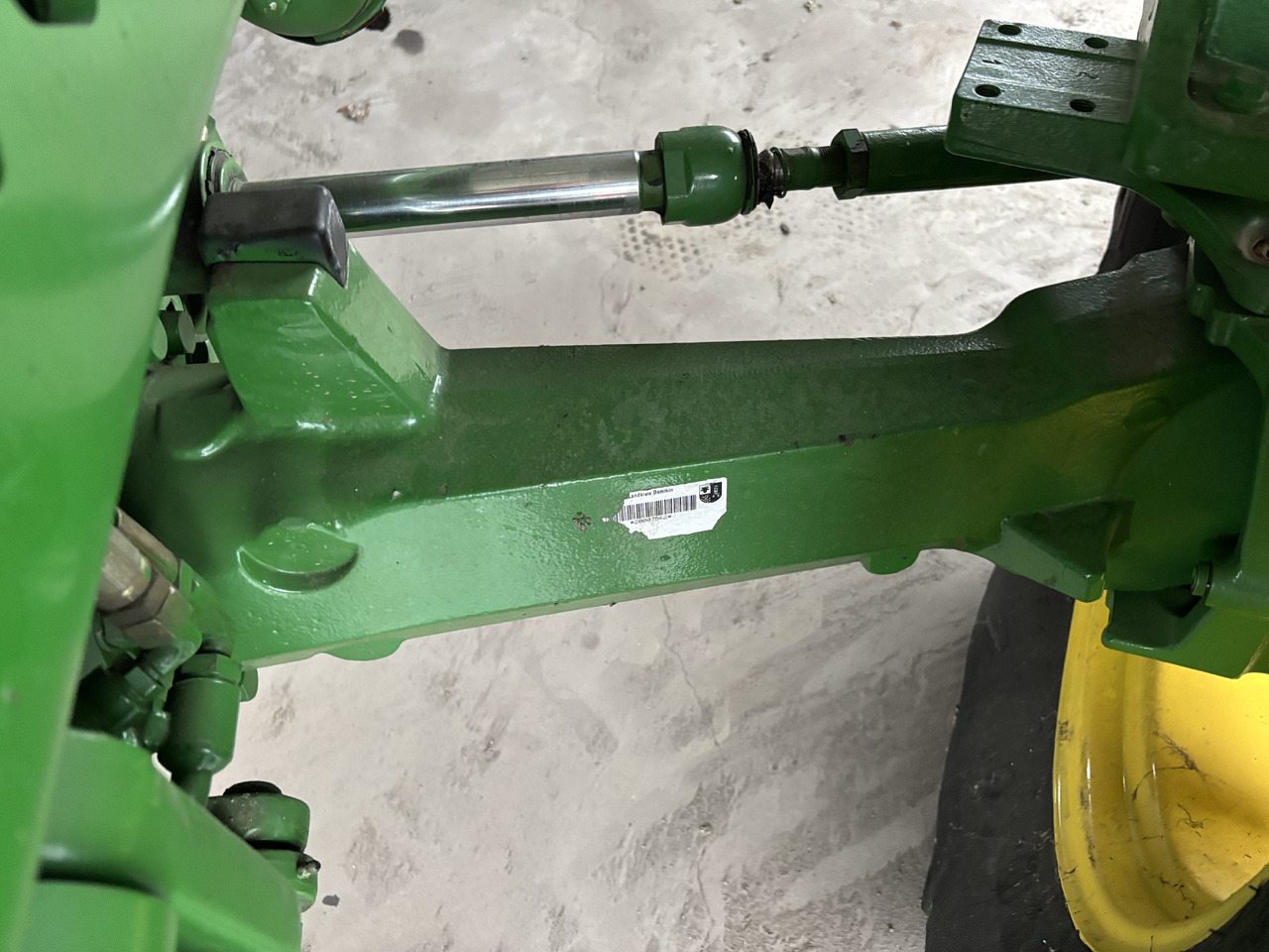 John Deere 6510, 6610 Most Obudowa Wału Przednia Lewa AL116584 - Eje delantero para Maquinaria agrícola: foto 2 John Deere 6510, 6610 Most Obudowa Wału Przednia Lewa AL116584 - Eje delantero para Maquinaria agrícola: foto 2