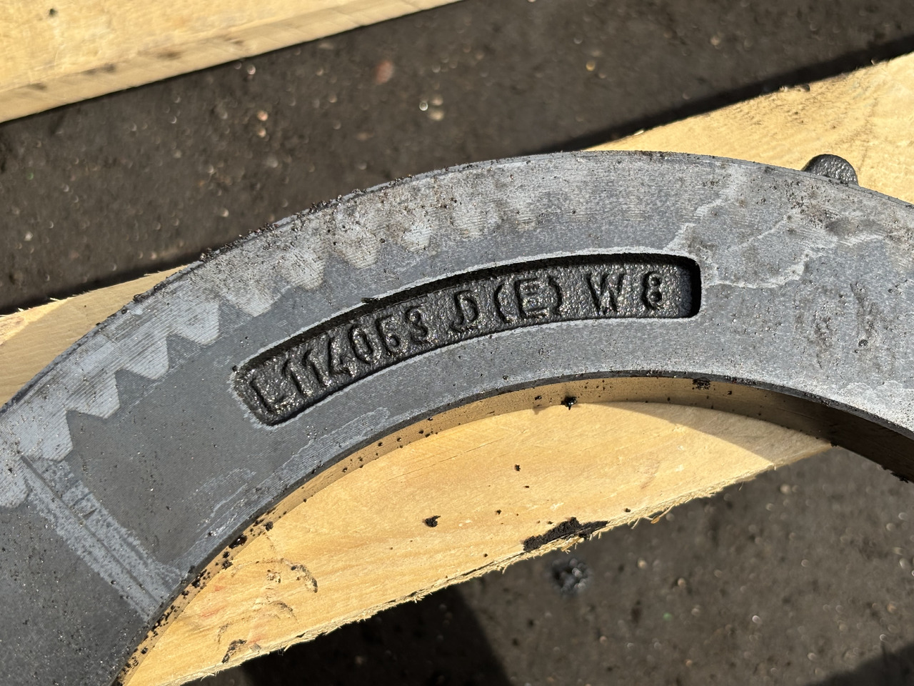 John Deere 6630 Tarcza Płytka Hamulcowa L114053 - Discos de freno para Maquinaria agrícola: foto 2 John Deere 6630 Tarcza Płytka Hamulcowa L114053 - Discos de freno para Maquinaria agrícola: foto 2