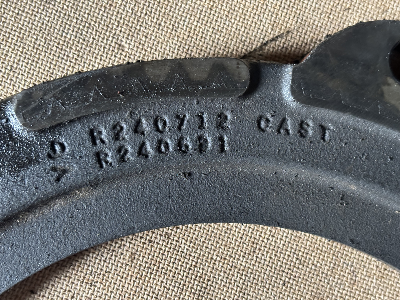 John Deere 6830 6930 7330 Docisk Hamulca Płytka R240691 R240712 - Discos de freno para Maquinaria agrícola: foto 2 John Deere 6830 6930 7330 Docisk Hamulca Płytka R240691 R240712 - Discos de freno para Maquinaria agrícola: foto 2