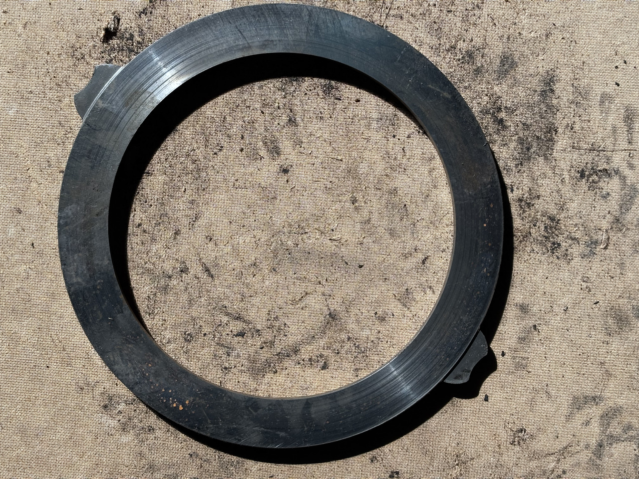 John Deere 7600 7610 7810 7720 7810 Docisk Hamulca Płytka R125137 - Piezas de freno para Maquinaria agrícola: foto 3 John Deere 7600 7610 7810 7720 7810 Docisk Hamulca Płytka R125137 - Piezas de freno para Maquinaria agrícola: foto 3