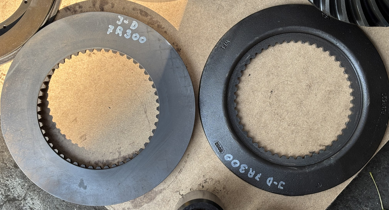 John Deere 7RXXX 7R 330 7R330 Płytka, podkładka hamulca R187527 - Piezas de freno para Maquinaria agrícola: foto 1 John Deere 7RXXX 7R 330 7R330 Płytka, podkładka hamulca R187527 - Piezas de freno para Maquinaria agrícola: foto 1