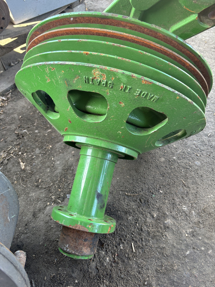 John Deere X9 1000 1100 - Front End Belt Drive Sheave, Fixed Speed W/ Clutch, LH - Correa para Maquinaria agrícola: foto 2 John Deere X9 1000 1100 - Front End Belt Drive Sheave, Fixed Speed W/ Clutch, LH - Correa para Maquinaria agrícola: foto 2