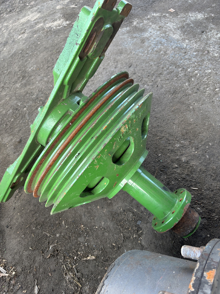 John Deere X9 1000 1100 - Front End Belt Drive Sheave, Fixed Speed W/ Clutch, LH - Correa para Maquinaria agrícola: foto 1 John Deere X9 1000 1100 - Front End Belt Drive Sheave, Fixed Speed W/ Clutch, LH - Correa para Maquinaria agrícola: foto 1
