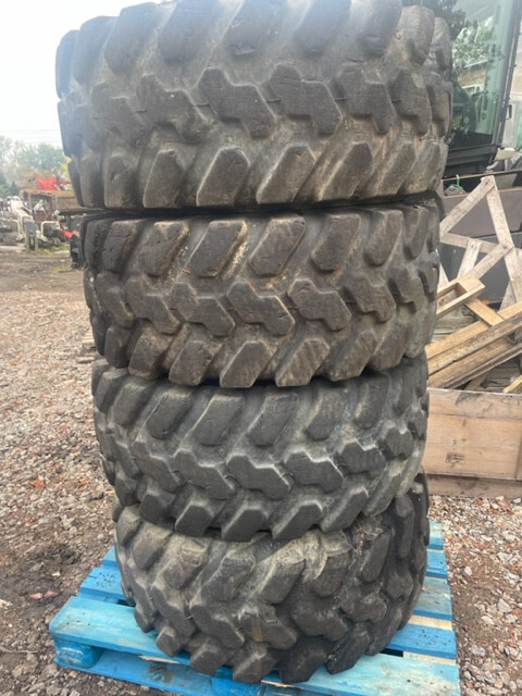 Koła opony firestone 405/70 r18 Cat 906 - Rueda completa para Cargadora de ruedas: foto 4 Koła opony firestone 405/70 r18 Cat 906 - Rueda completa para Cargadora de ruedas: foto 4
