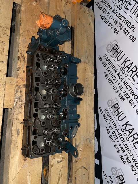Kubota V3600-T głowica cylindrów pokrywa zaworowa - Cabezal de bloque para Maquinaria agrícola: foto 5 Kubota V3600-T głowica cylindrów pokrywa zaworowa - Cabezal de bloque para Maquinaria agrícola: foto 5