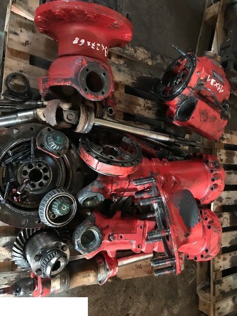 Manitou MLT845 - CZĘŚCI - Mosty - Eje y piezas para Maquinaria agrícola: foto 1 Manitou MLT845 - CZĘŚCI - Mosty - Eje y piezas para Maquinaria agrícola: foto 1