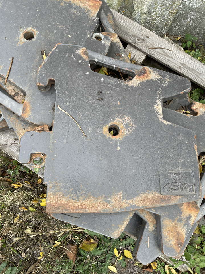 Massey Fergusson - obciążniki 45kg - Contrapeso: foto 1 Massey Fergusson - obciążniki 45kg - Contrapeso: foto 1