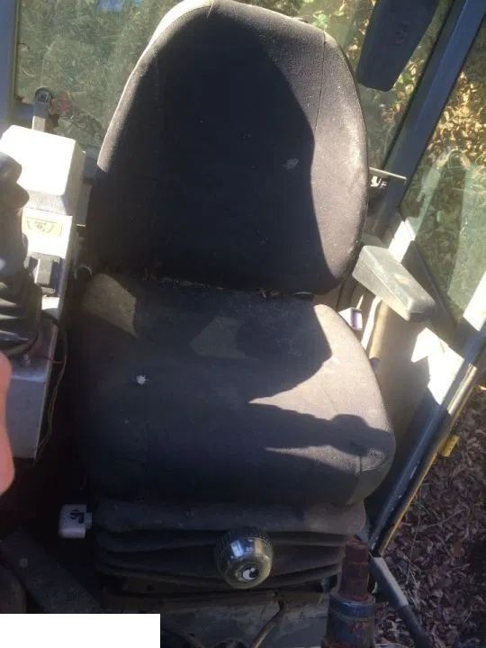 Matbro - Siedzenie / Fotel - Asiento para Maquinaria agrícola: foto 1 Matbro - Siedzenie / Fotel - Asiento para Maquinaria agrícola: foto 1