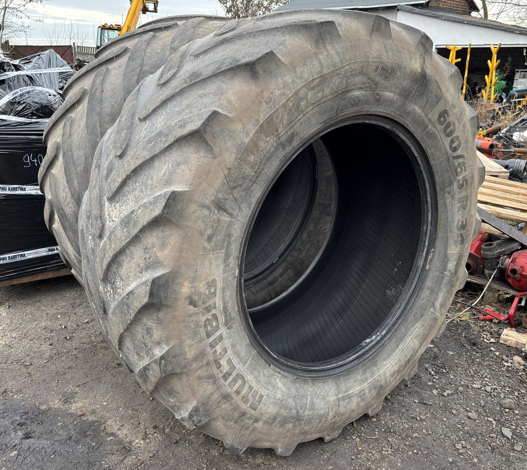 Michelin 650/65R34 600 65 34 151D MULTIBIB Opona Używana - Neumático para Maquinaria agrícola: foto 1 Michelin 650/65R34 600 65 34 151D MULTIBIB Opona Używana - Neumático para Maquinaria agrícola: foto 1