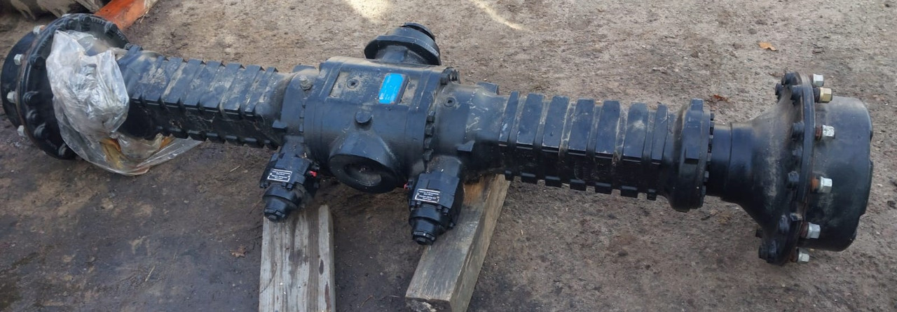 NAF BST 01/0 02 Oś Sztywna Kompletna Ponsse Komatsu NOWA - Eje y piezas para Maquinaria forestal: foto 1 NAF BST 01/0 02 Oś Sztywna Kompletna Ponsse Komatsu NOWA - Eje y piezas para Maquinaria forestal: foto 1