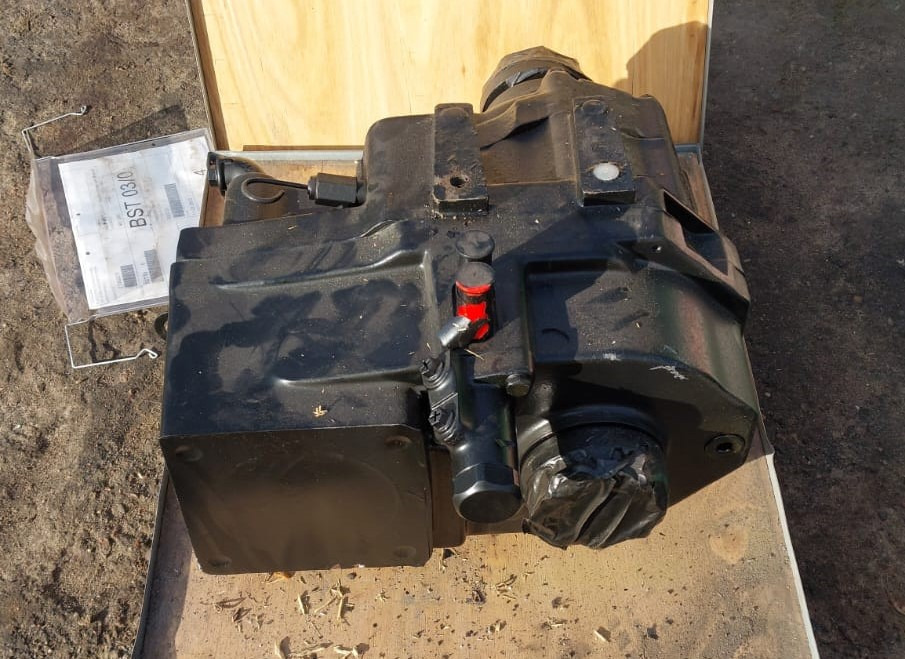 NAF BST 03/0 04 Skrzynia Biegów Ponsse Ergo Komatsu NOWA - Caja de cambios para Maquinaria agrícola: foto 1 NAF BST 03/0 04 Skrzynia Biegów Ponsse Ergo Komatsu NOWA - Caja de cambios para Maquinaria agrícola: foto 1