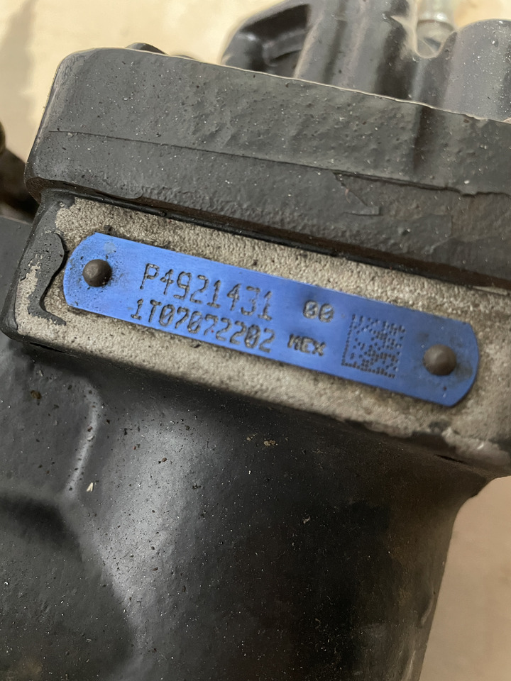 New Holland Cummins - pompa paliwa wtryskowa P4921431 4088604 - Bomba de combustible para Maquinaria agrícola: foto 4 New Holland Cummins - pompa paliwa wtryskowa P4921431 4088604 - Bomba de combustible para Maquinaria agrícola: foto 4