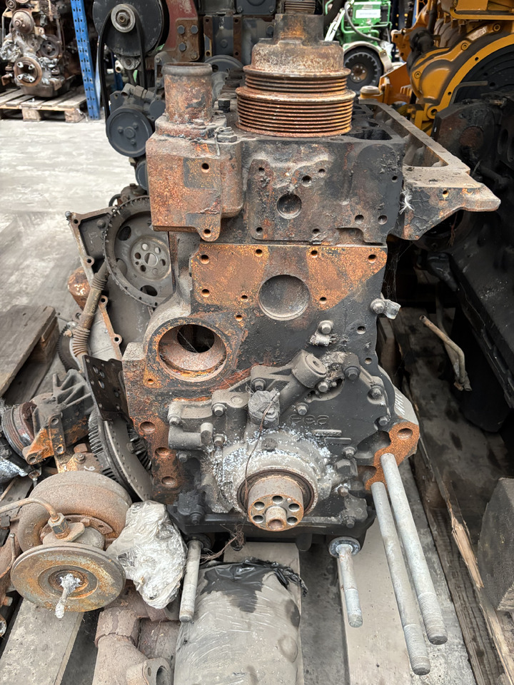 New Holland T6.175 Silnik 4.5 L 175 KM Na Części - Motor para Maquinaria agrícola: foto 3 New Holland T6.175 Silnik 4.5 L 175 KM Na Części - Motor para Maquinaria agrícola: foto 3