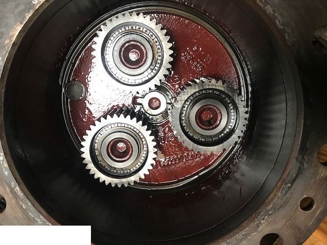 Przełoźenie 17x35x91 ZF APL 365 E - Transmisión para Maquinaria agrícola: foto 2 Przełoźenie 17x35x91 ZF APL 365 E - Transmisión para Maquinaria agrícola: foto 2